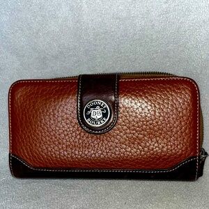VINTAGE AUTHENTIC DOONEY AND BOURKE LARGE CHECKBOOK BROWN LEATHER WALLET
